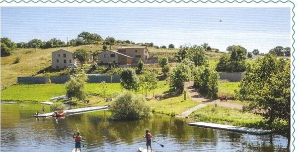 Paddle et canoë-kayak sur la retenue de Villerest, à la base nautique de la Loire, presqu'île de Mars, Cordelle.